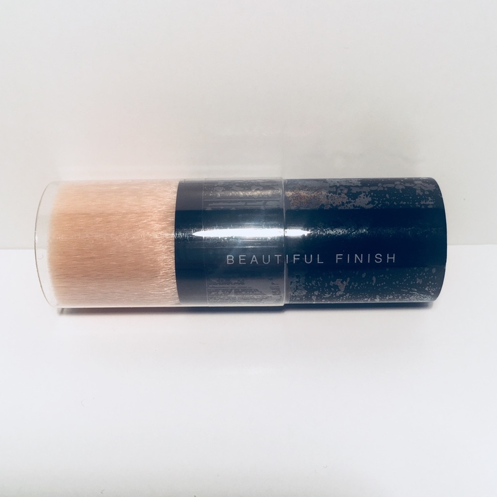 Bare Minerals Beautiful Finish Brush